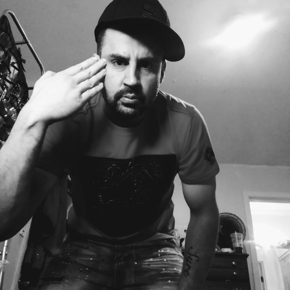 Meet your Posher, Ryan - Picture 2 of 2